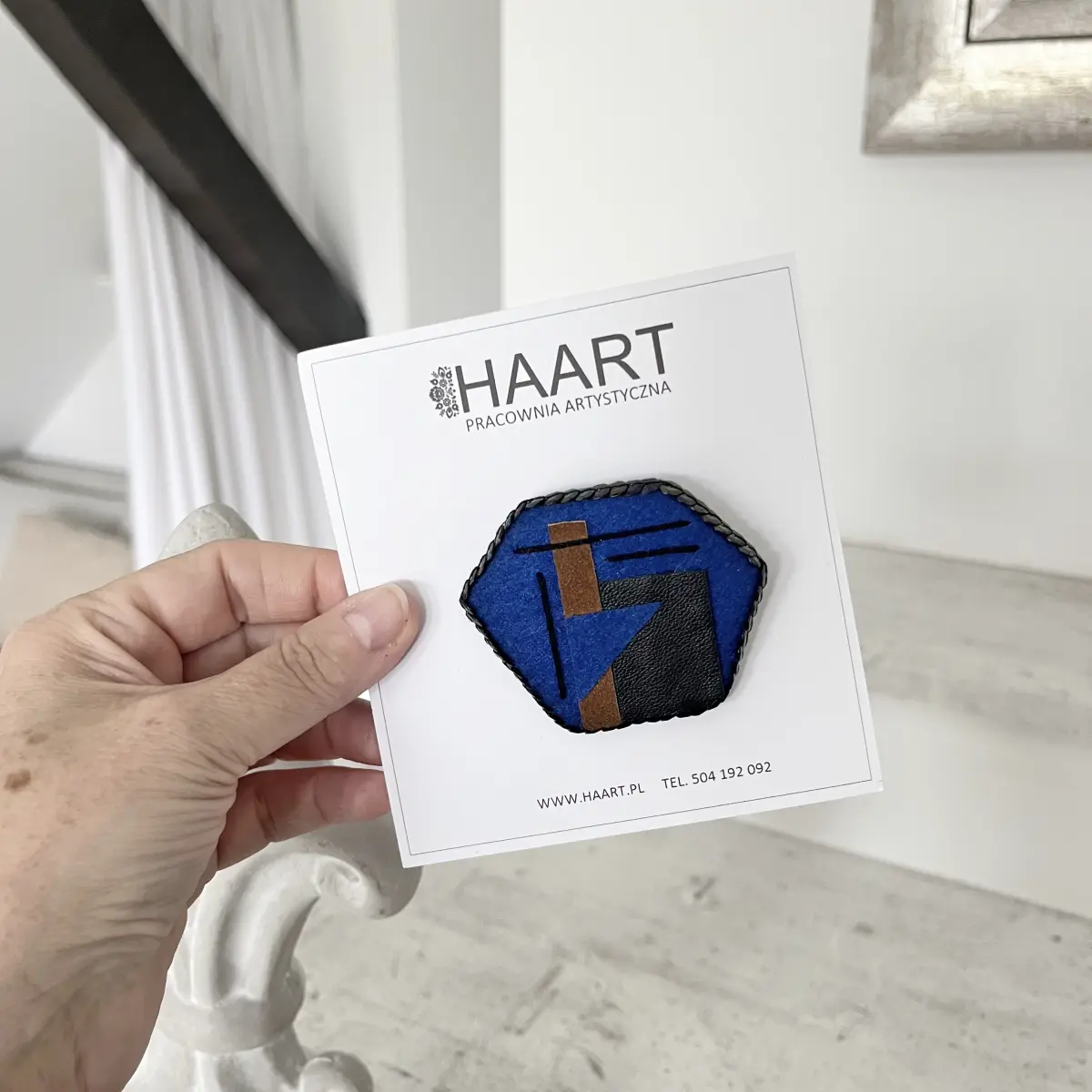 broszka indygo rękodzieło