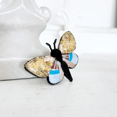 broszka motyl