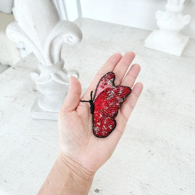broszka motyl